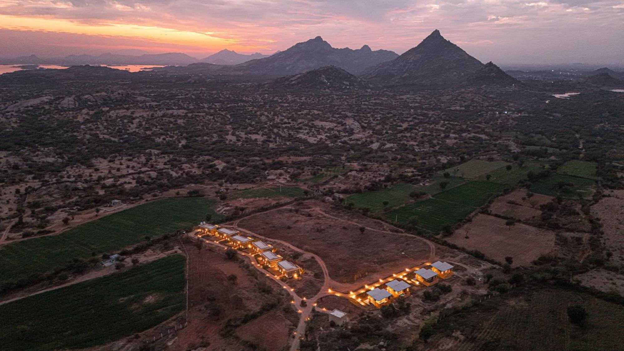 Kurja Jawai Hotel Bisalpur Luaran gambar