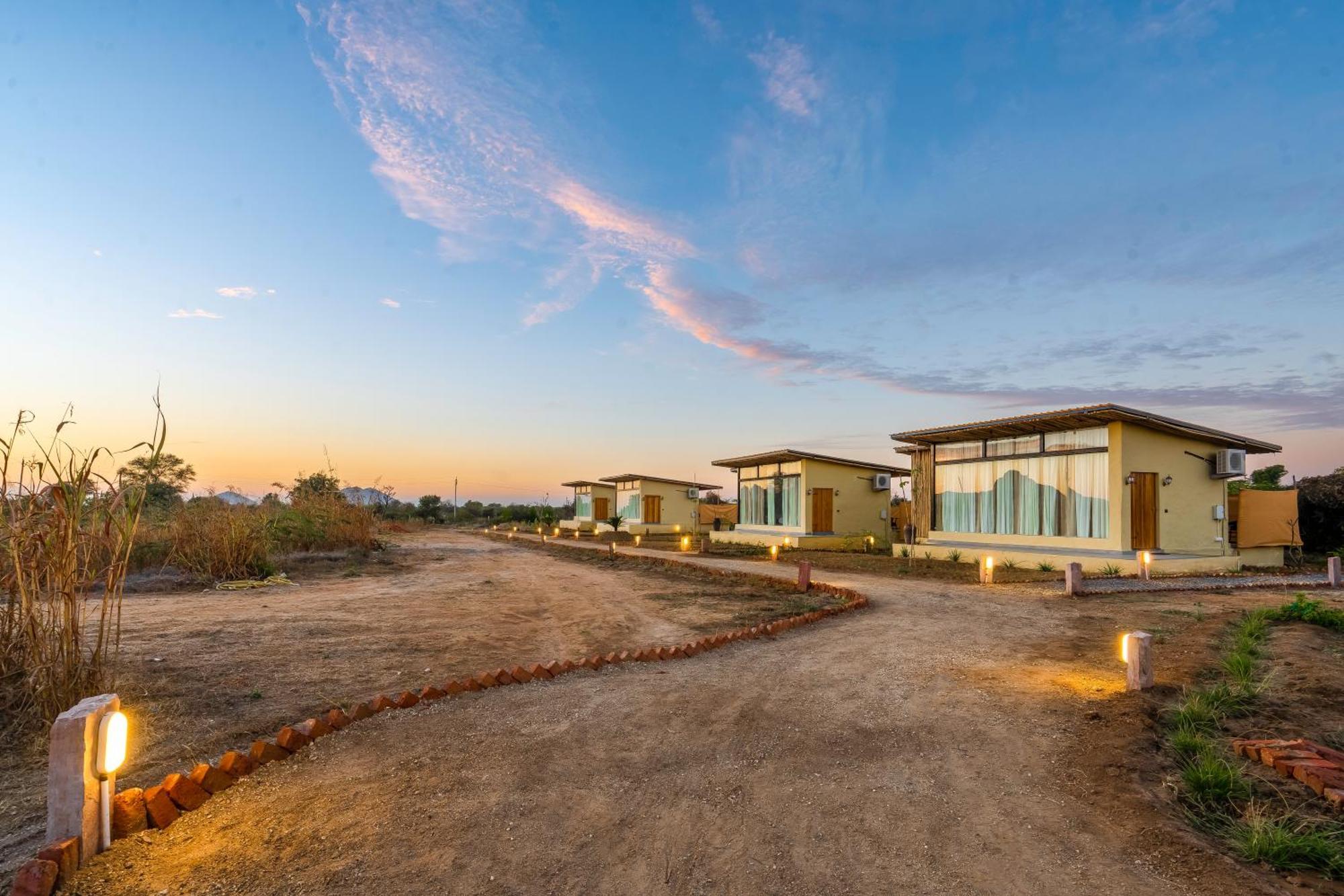 Kurja Jawai Hotel Bisalpur Luaran gambar