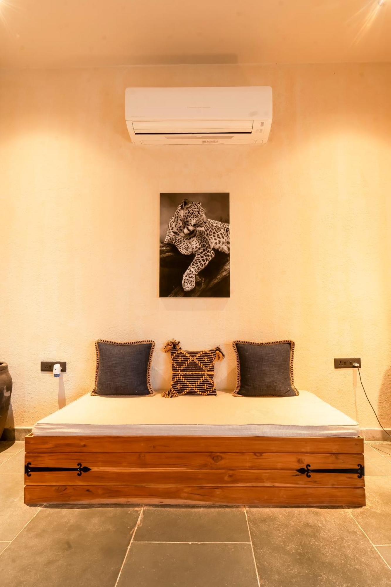 Kurja Jawai Hotel Bisalpur Luaran gambar